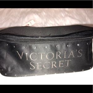 Victoria's Secret Make up bag travel set NWT black